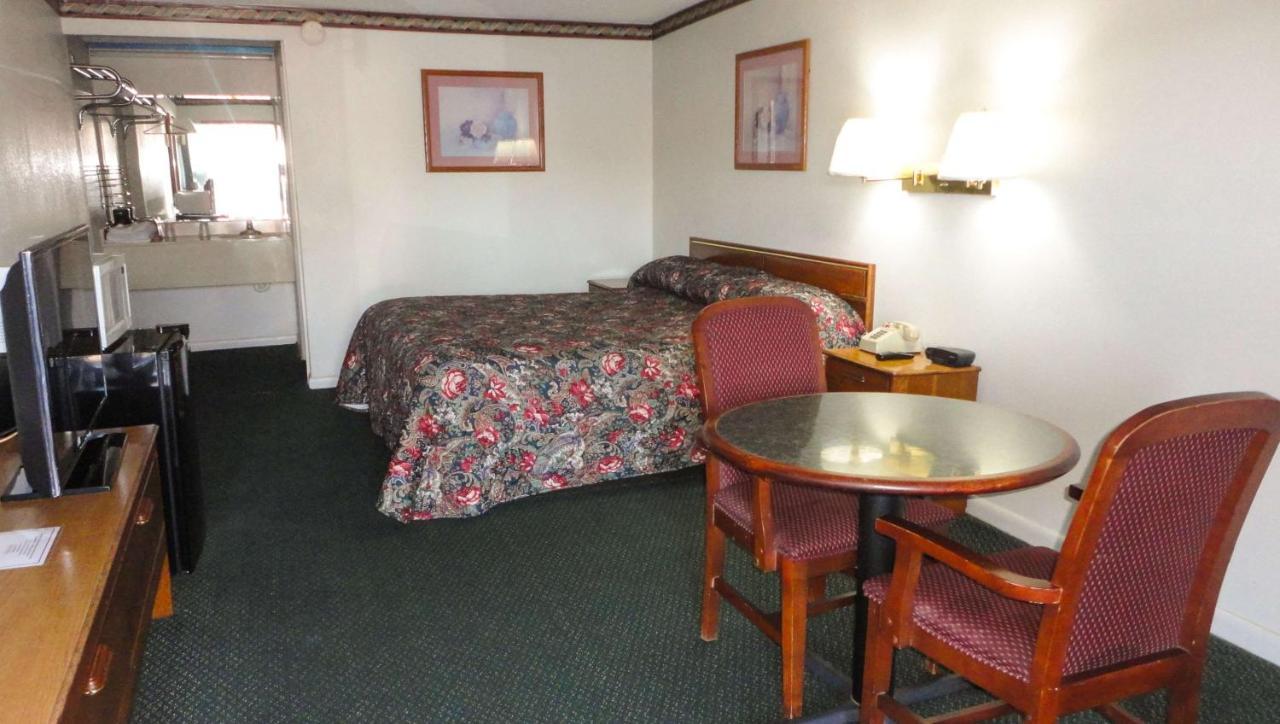 Budget Inn Franklinton Kültér fotó